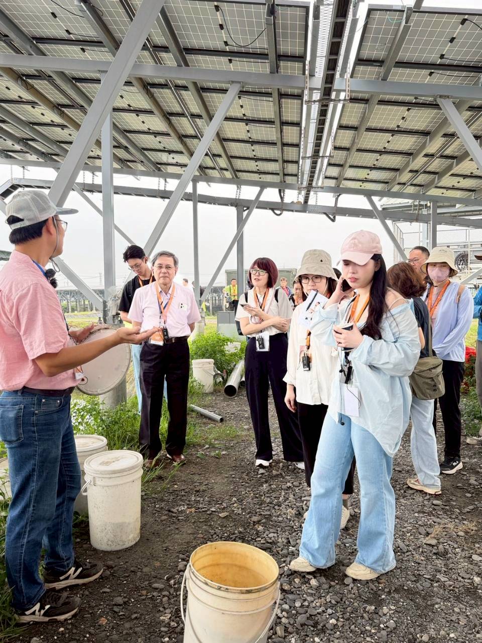台泥綠能漁電共生案場養殖池現場